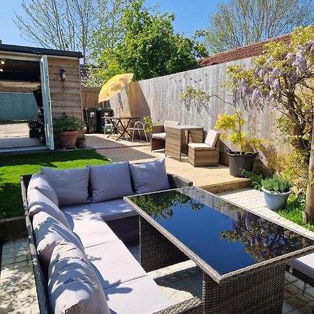 The Hideaway - Luxury Townhouse Villa Wareham Buitenkant foto